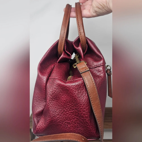 Time & Tru Women’s Fiona Burgundy Faux Leather Snake Skin Print Crossbody  NWOT - Picture 5 of 15